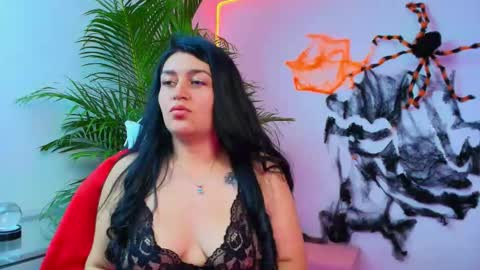 aleja online show from 10.15.25