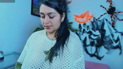 aleja online show from 10.21.25