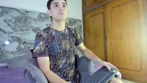 alejo_gray1 online show from 11.09.25
