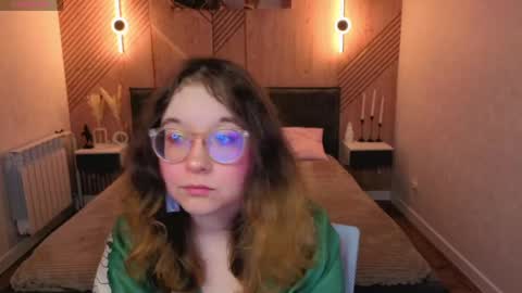 Snapshot of aleks_caste chatting on 05.09.26 Aleks online show from 05.09.26