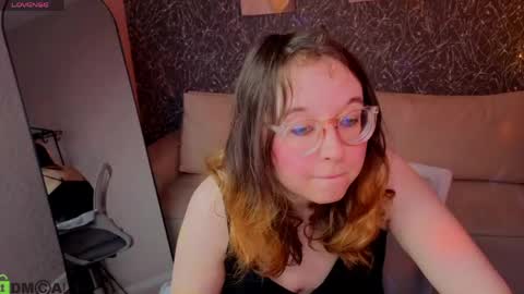 Snapshot of aleks_caste chatting on 05.13.26 Aleks online show from 05.13.26
