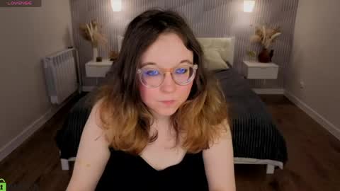 Snapshot of aleks_caste chatting on 05.14.26 Aleks online show from 05.14.26