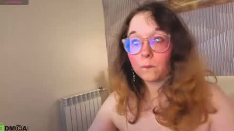 Snapshot of aleks_caste chatting on 05.21.26 Aleks online show from 05.21.26