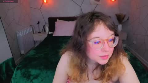 Snapshot of aleks_caste chatting on 05.23.26 Aleks online show from 05.23.26