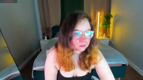Snapshot of aleks_caste chatting on 05.31.26 Aleks online show from 05.31.26