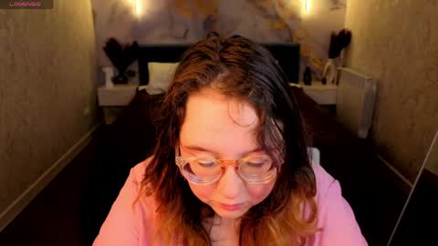 Snapshot of aleks_caste chatting on 06.05.26 Aleks online show from 06.05.26