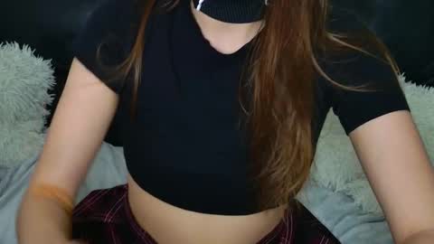 Snapshot of aleniia19 chatting on 01.12.26 Aleniia19 online show from 01.12.26