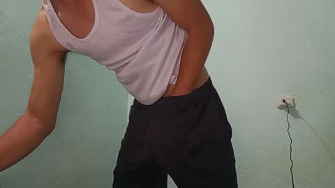 Snapshot of aleo_011 chatting on 12.16.24 Alejandro online show from 12.16.24