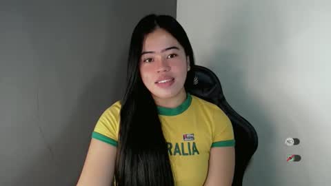 Snapshot of alesha_vibe_me chatting on 02.04.26 alesha_vibe_me online show from 02.04.26