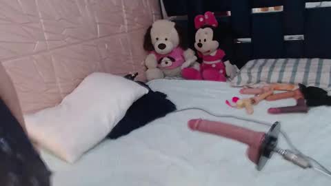 Snapshot of aleska128 chatting on 02.20.26 Aleska online show from 02.20.26