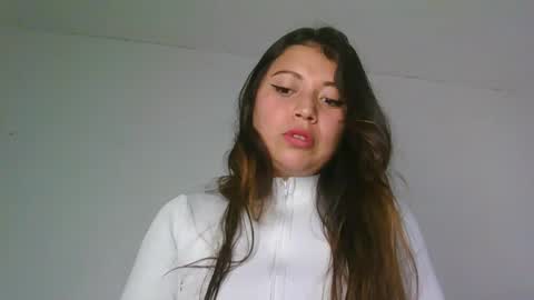 QUEEN OFF MILk  IM BACK  15 NOV online show from 10.04.25