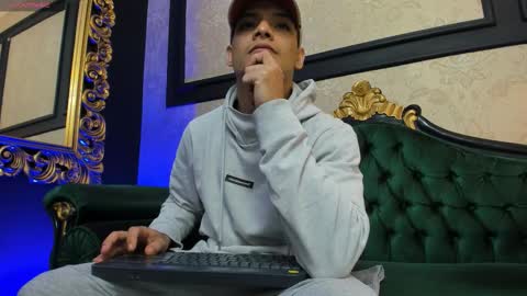 Alessandro King online show from 09.28.25