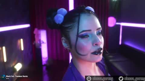 Snapshot of alessa_goreng chatting on 12.17.24 Alessa Goreng online show from 12.17.24