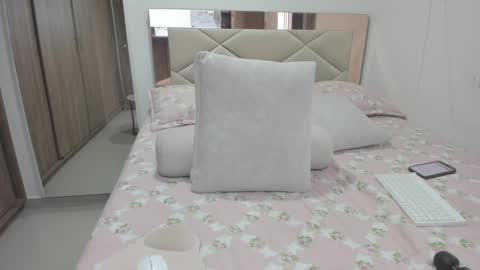 Alessa Moreno online show from 10.08.25