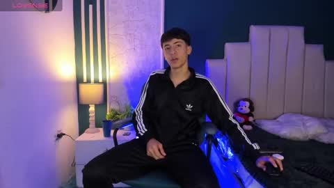 Alessandro Dybala online show from 02.26.25