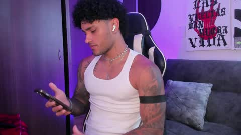 Snapshot of alessandro_vanni chatting on 04.21.26 Alessandro Vanni online show from 04.21.26