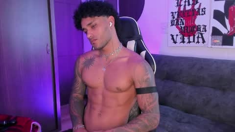 Snapshot of alessandro_vanni chatting on 04.26.26 Alessandro Vanni online show from 04.26.26