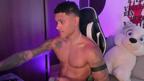 Snapshot of alessandro_vanni chatting on 06.14.26 Alessandro Vanni online show from 06.14.26