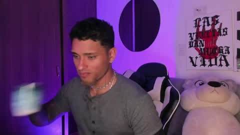 Snapshot of alessandro_vanni chatting on 06.25.26 Alessandro Vanni online show from 06.25.26