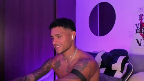 Snapshot of alessandro_vanni chatting on 07.05.26 Alessandro Vanni online show from 07.05.26