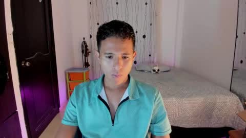 Snapshot of alessandro_wizard chatting on 02.01.25 Alessandro online show from 02.01.25