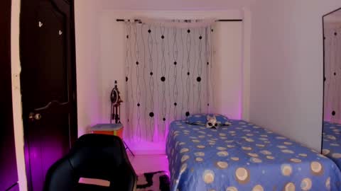 Snapshot of alessandro_wizard chatting on 02.06.25 Alessandro online show from 02.06.25