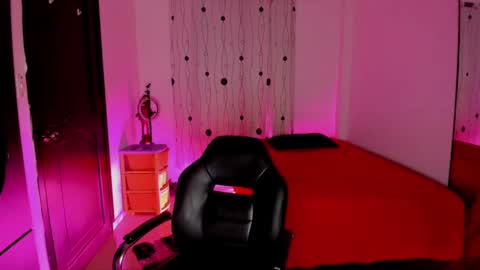 Snapshot of alessandro_wizard chatting on 02.15.25 Alessandro online show from 02.15.25