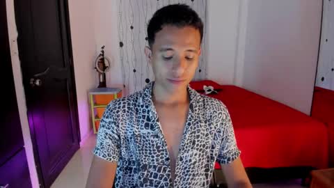 Snapshot of alessandro_wizard chatting on 02.22.25 Alessandro online show from 02.22.25