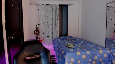 Snapshot of alessandro_wizard chatting on 03.11.25 Alessandro online show from 03.11.25