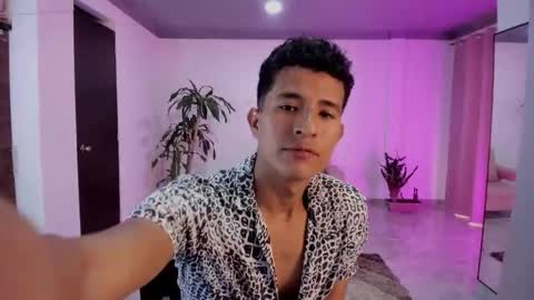 Snapshot of alessandro_wizard chatting on 10.27.25 Alessandro online show from 10.27.25