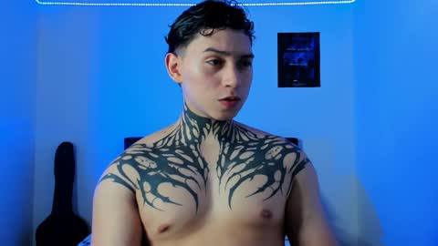 Snapshot of alessandro_wolf chatting on 01.28.25 Alessandro online show from 01.28.25
