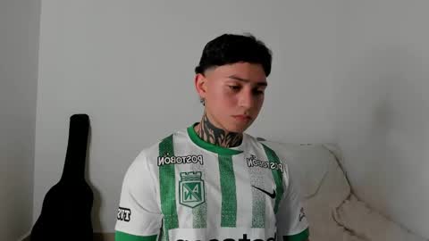 Alessandro online show from 04.12.26