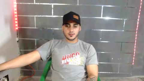 Snapshot of alessandrobooy chatting on 06.25.26 alessandro online show from 06.25.26