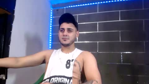 Snapshot of alessandrobooy chatting on 07.19.26 alessandro online show from 07.19.26