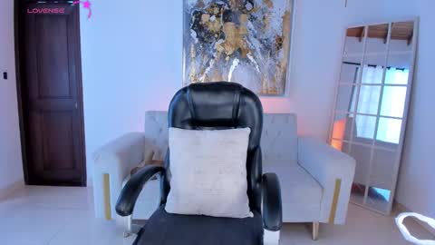 ALESSA ROMERO  online show from 03.22.26