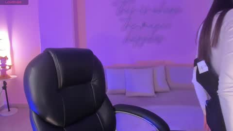 Snapshot of alessiacorleone_ chatting on 12.23.24 Alessia online show from 12.23.24