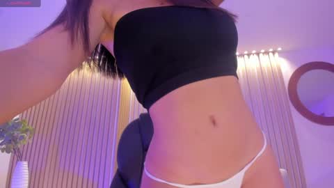 Snapshot of alessiacorleone_ chatting on 01.17.25 Alessia online show from 01.17.25