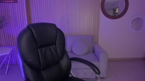 Snapshot of alessiacorleone_ chatting on 01.19.25 Alessia online show from 01.19.25