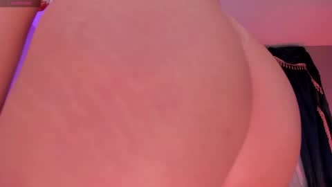 Alessia  online show from 10.31.25