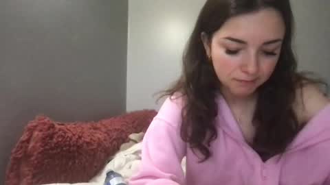 Snapshot of alessiasnow chatting on 11.16.25 Alessia Snow online show from 11.16.25