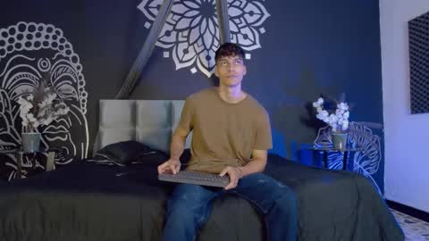 Alessio online show from 11.05.25