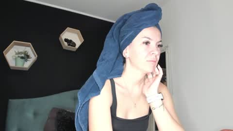 alesys69 online show from 01.18.25