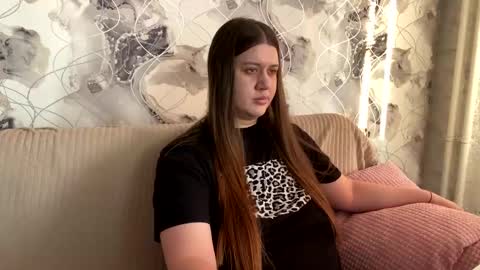 Aletta Oushen online show from 03.12.25