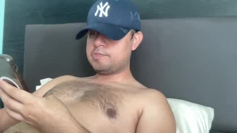 Snapshot of alex140601 chatting on 06.20.26 Alex online show from 06.20.26