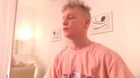 Snapshot of alex__sweet chatting on 05.09.26 your Alex online show from 05.09.26