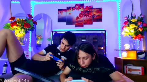 sneider online show from 02.14.25