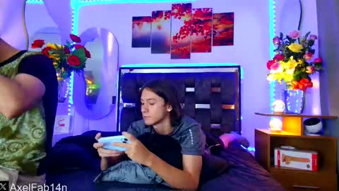 sneider online show from 02.17.25