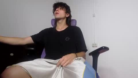 Snapshot of alex_connorr chatting on 04.13.26 alex_connorr online show from 04.13.26