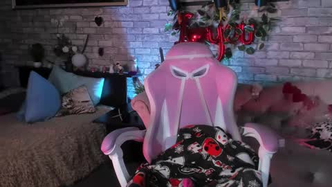 Snapshot of alex_howell chatting on 03.01.25 alex_howell online show from 03.01.25