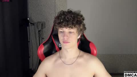 Snapshot of alex_mactavish chatting on 11.01.25 Alexander online show from 11.01.25